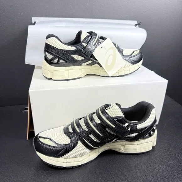 ASICS Gel Kayano 20 Hal Studios Bone Size 9 Mens 1203A499-250